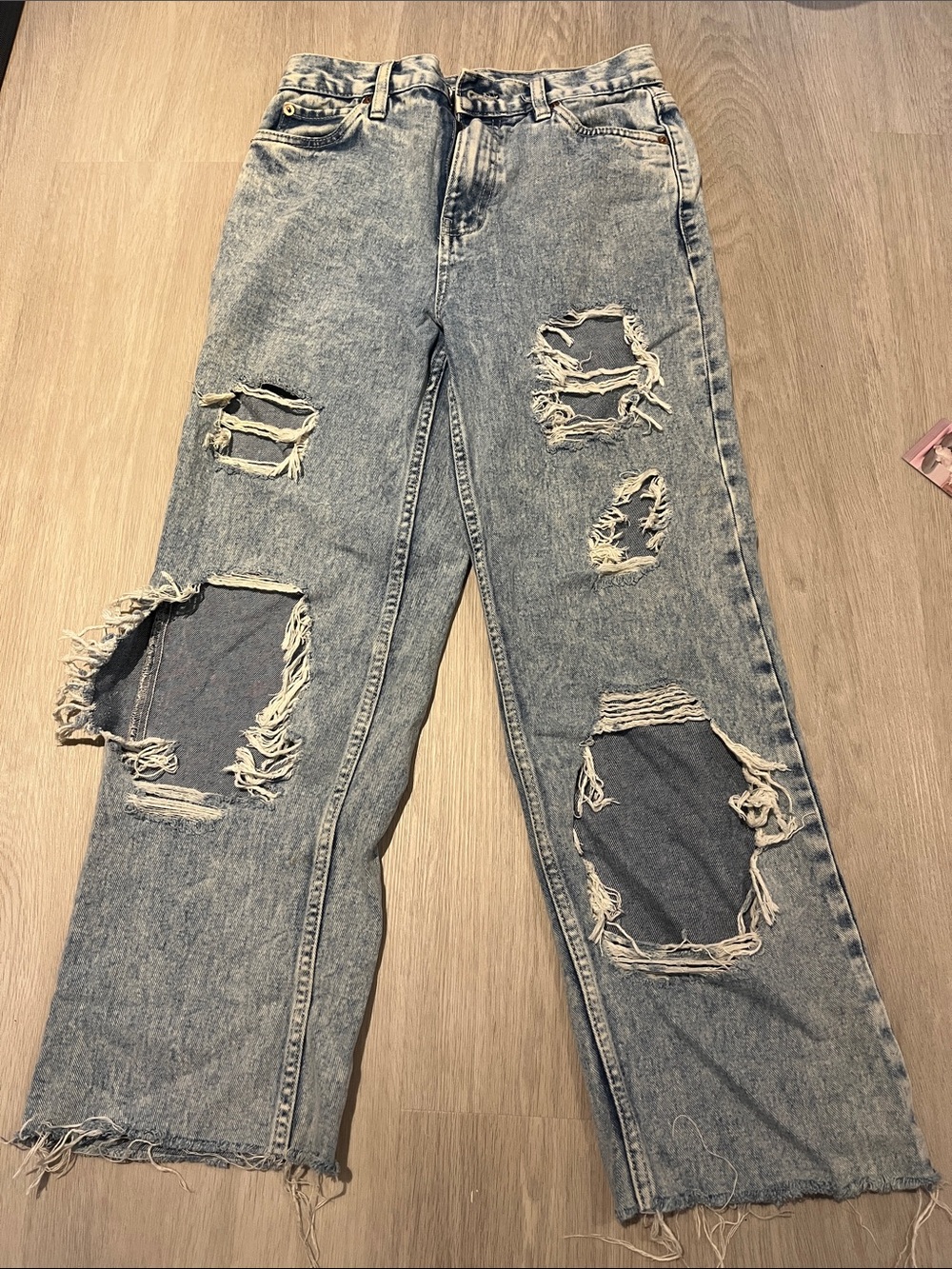 Aeropostale Light Blue Ripped 90’s baggy Jeans